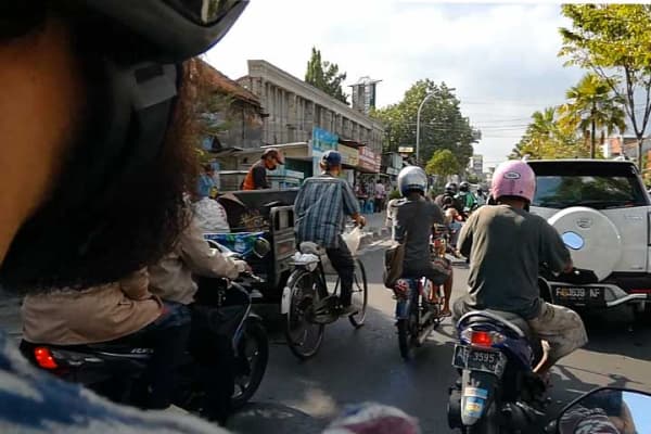 El típico tráfico de Yogyakarta