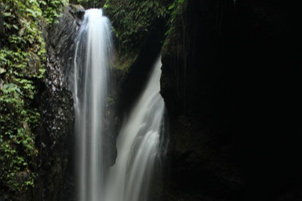Las Twin Falls Bali